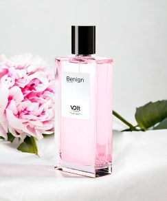 VOLT BENIGN Eau de Toilette น้ำหอมสำหรับผู้หญิง โวลต์ บิไนน์ กลิ่นดอกไม้หอมหวาน ให้ความสดชื่น